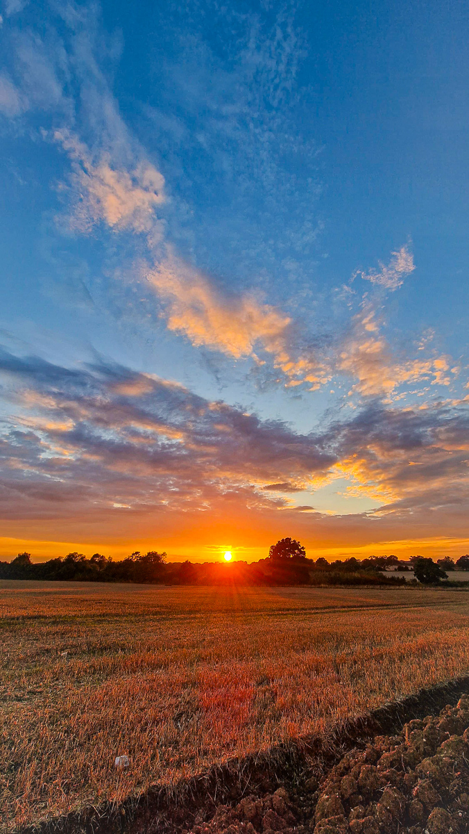 Waterside photography by Tony Livins during evening light